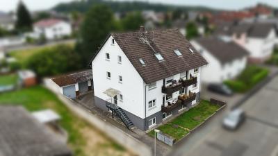 Solide Kapitalanlage: Attraktives Mehrfamilienhaus mit acht Wohneinheiten in guter, ruhiger Lage von Reiskirchen